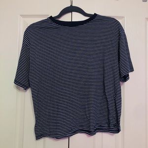 Brandy Melville tshirt